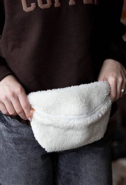 Boucle Belt Bag
