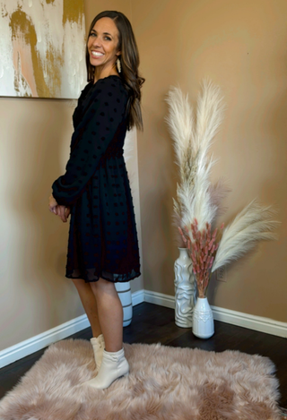 Womenn's Black Dress