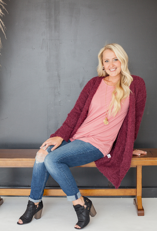 Manhattan Cardigan in wine