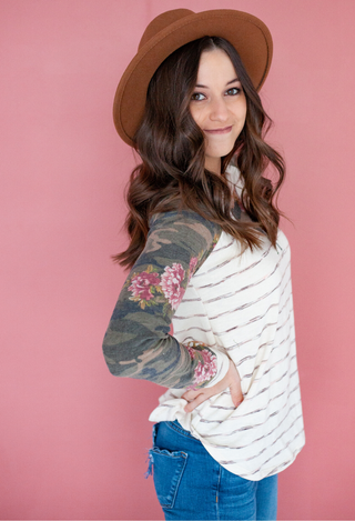 Floral V Stripe Top in oatmeal