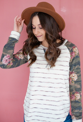 Floral V Stripe Top with hat