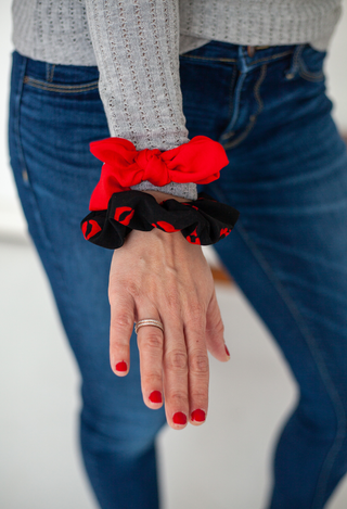 Luxe Scrunchies in red and black lips