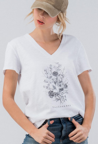 Daydreamer flower tee