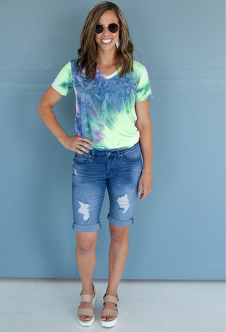 Kan Can Distressed Shorts with water color top