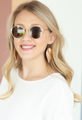 Faux leather teardrop earrings in rose gold with whte top