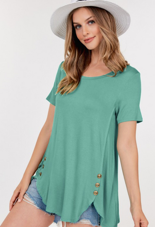 Tess Breezy Button Top in green