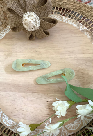 Marbled hair clip in sage