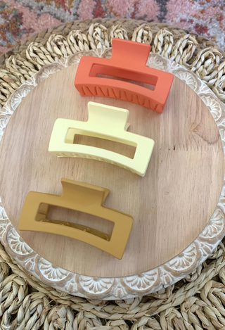 Madison Hair Claw Clip Melon lemon beige