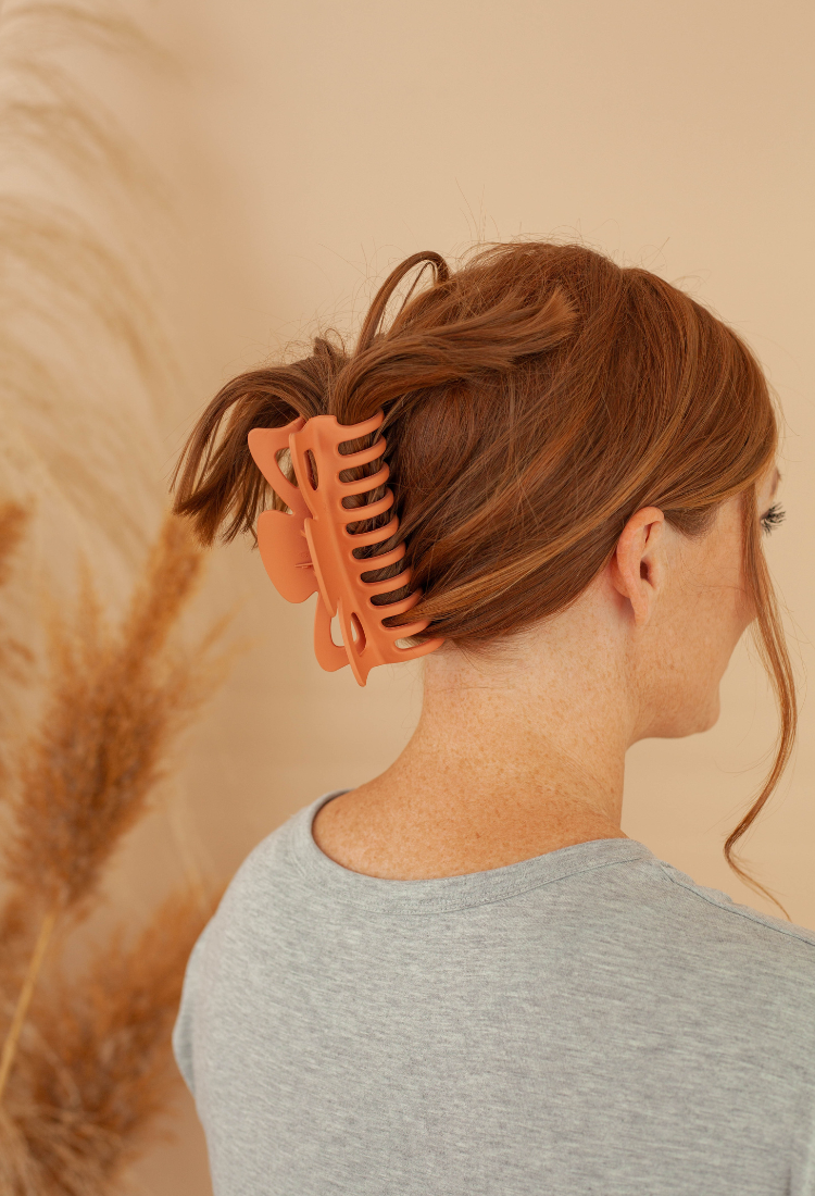 Emery Jumbo Claw Sunset