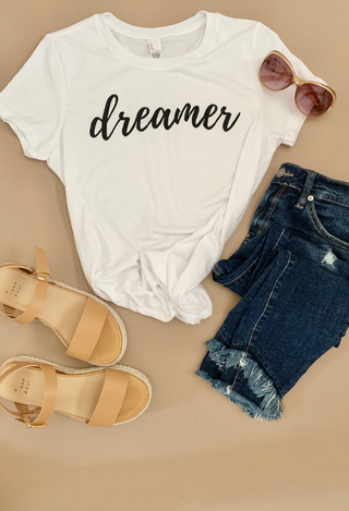 Dreamer Tee flatlay