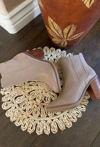 Suede boots