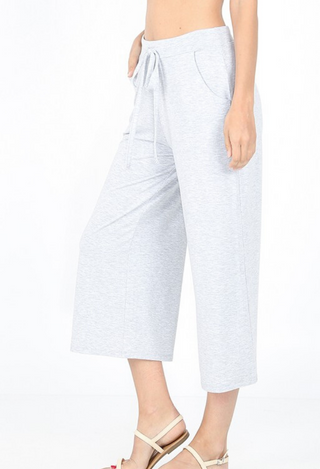 ivory capri pants