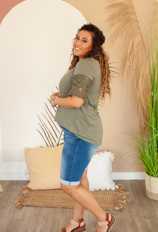 Venice Lace Top olive