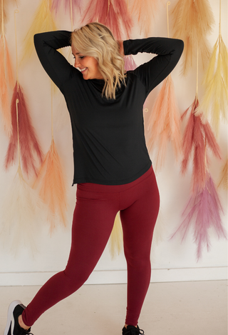 Athleisure Adjustable Tie Top in black with burgundy leggiings