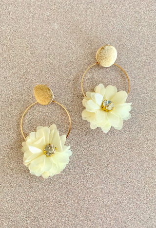 cream flower earrings ivory
