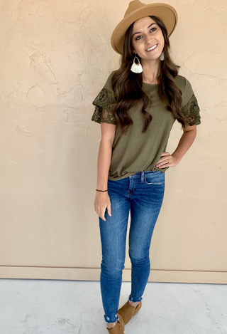 Venice Lace Top olive