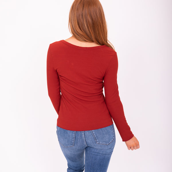 Tansy Long Sleeve Ribbed Top in Ruby