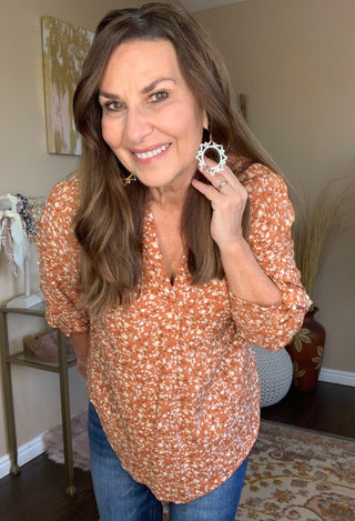 Sheena Blouse with earrings