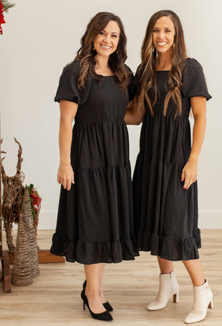 womens short sleeve black dress
