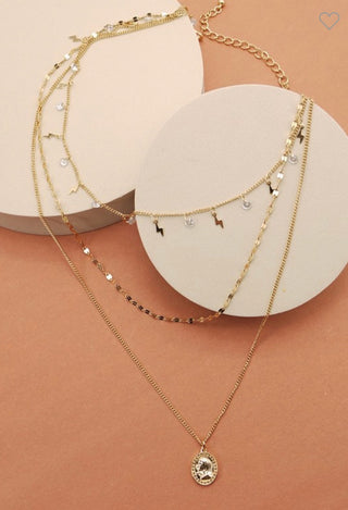 Triple layer necklace