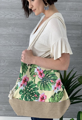 Tropical beach bag in yellow
